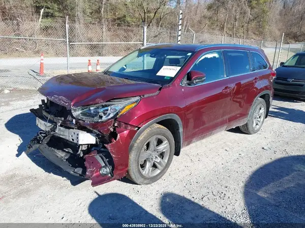 5TDDZRFH5KS926144 2019 TOYOTA HIGHLANDER - Image 2