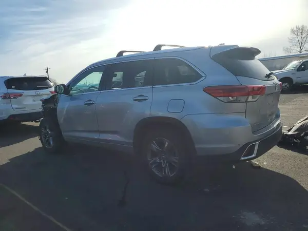 5TDDZRFH5KS930890 2019 TOYOTA HIGHLANDER - Image 2