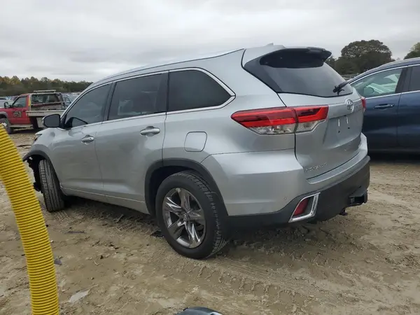 5TDDZRFH5KS938245 2019 TOYOTA HIGHLANDER - Image 2