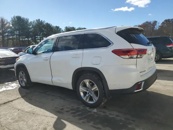 5TDDZRFH5KS940612 2019 TOYOTA HIGHLANDER - Image 2