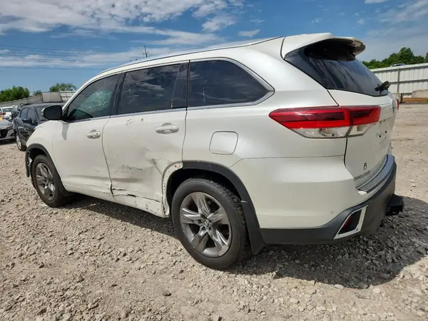 5TDDZRFH5KS943154 2019 TOYOTA HIGHLANDER - Image 2