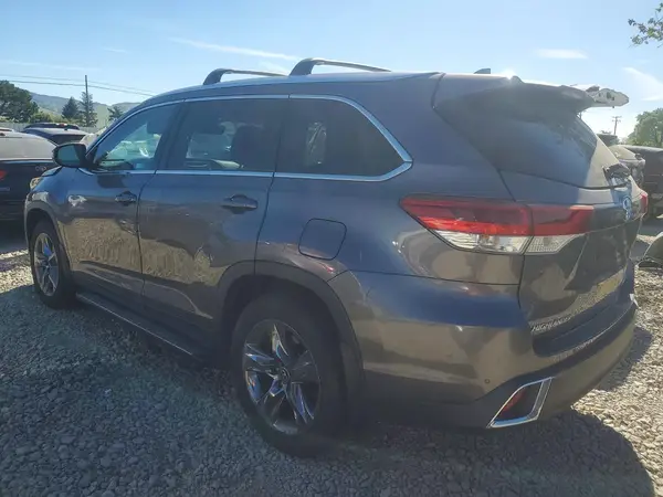 5TDDZRFH5KS945793 2019 TOYOTA HIGHLANDER - Image 2