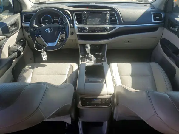 5TDDZRFH5KS945793 2019 TOYOTA HIGHLANDER - Image 8