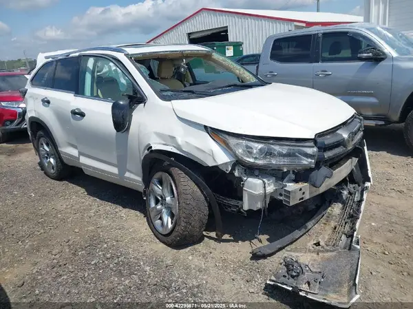 5TDDZRFH5KS950783 2019 TOYOTA HIGHLANDER - Image 1
