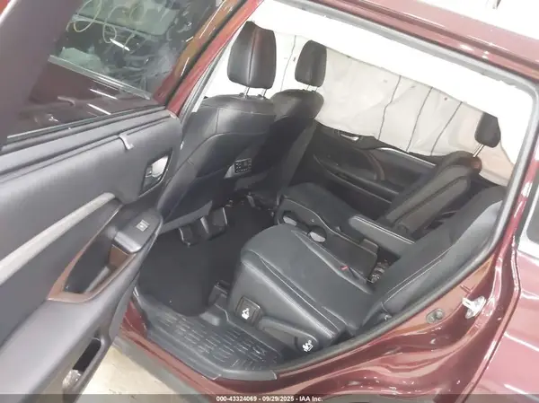 5TDDZRFH5KS964702 2019 TOYOTA HIGHLANDER - Image 8