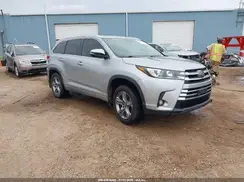 5TDDZRFH5KS975120 2019 TOYOTA HIGHLANDER