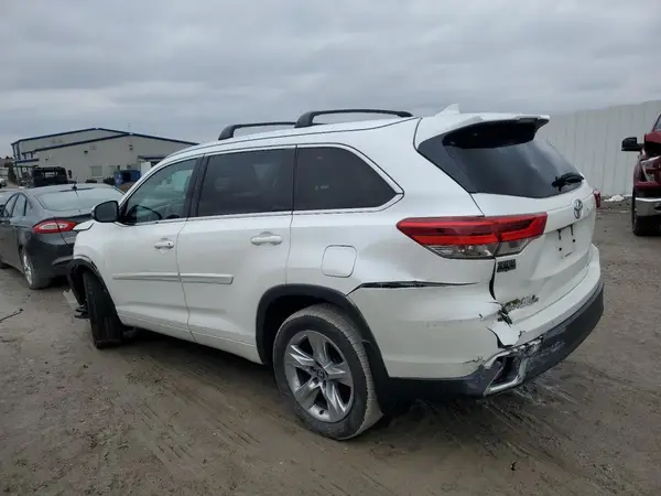 5TDDZRFH5KS978180 2019 TOYOTA HIGHLANDER - Image 2