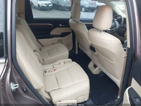 5TDDZRFH6HS371732 2017 TOYOTA HIGHLANDER - Image 8