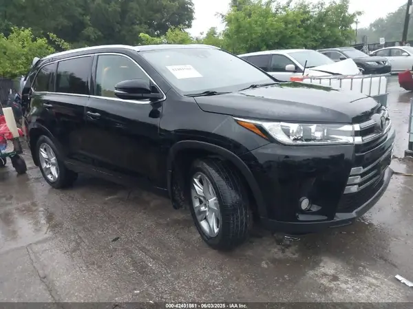 5TDDZRFH6HS372427 2017 TOYOTA HIGHLANDER - Image 1
