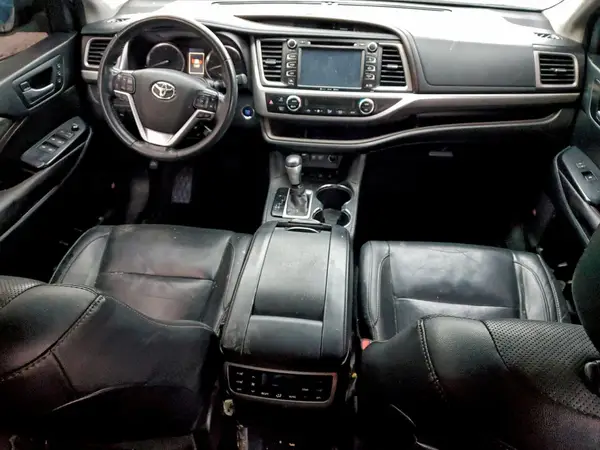 5TDDZRFH6HS376607 2017 TOYOTA HIGHLANDER - Image 8