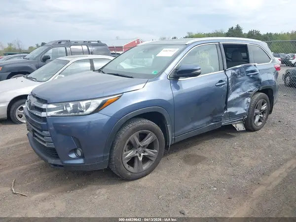 5TDDZRFH6HS377420 2017 TOYOTA HIGHLANDER - Image 2
