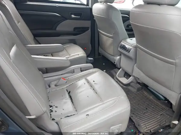 5TDDZRFH6HS377420 2017 TOYOTA HIGHLANDER - Image 8