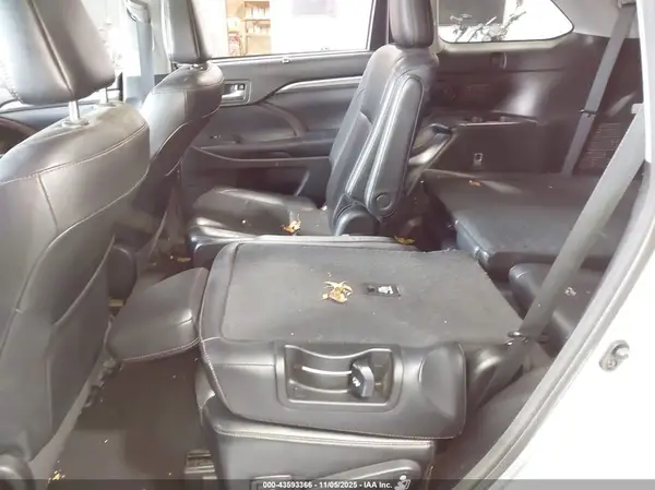 5TDDZRFH6HS379569 2017 TOYOTA HIGHLANDER - Image 8