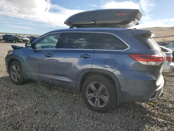 5TDDZRFH6HS418483 2017 TOYOTA HIGHLANDER - Image 2