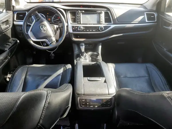 5TDDZRFH6HS432559 2017 TOYOTA HIGHLANDER - Image 8
