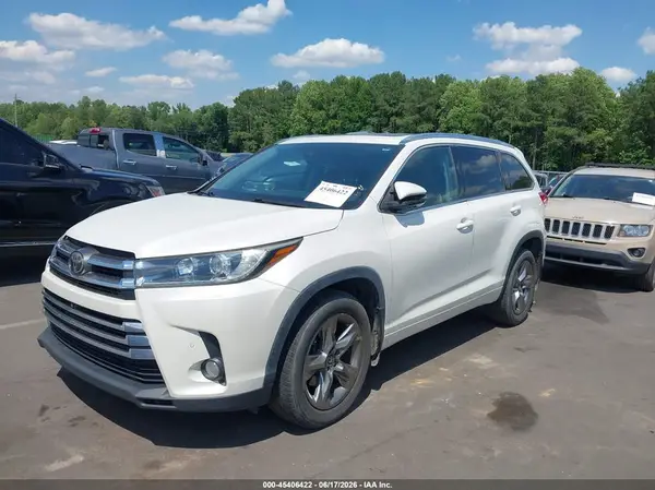 5TDDZRFH6HS463830 2017 TOYOTA HIGHLANDER - Image 2