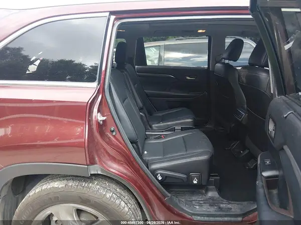 5TDDZRFH6HS464895 2017 TOYOTA HIGHLANDER - Image 8