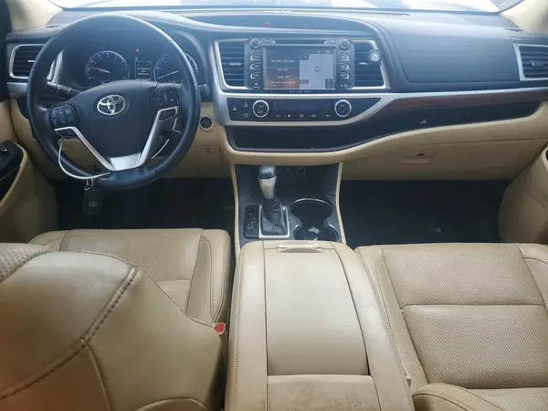 5TDDZRFH6HS465545 2017 TOYOTA HIGHLANDER - Image 8