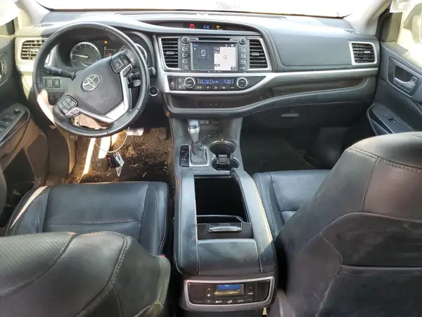 5TDDZRFH6HS478215 2017 TOYOTA HIGHLANDER - Image 8