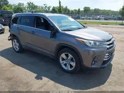 5TDDZRFH6HS483169 2017 TOYOTA HIGHLANDER