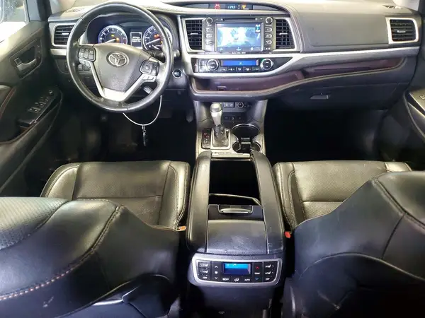 5TDDZRFH6JS486224 2018 TOYOTA HIGHLANDER - Image 8