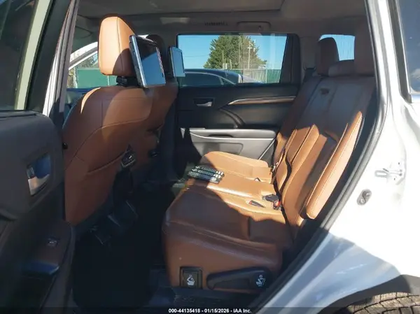5TDDZRFH6JS819361 2018 TOYOTA HIGHLANDER - Image 8