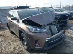 5TDDZRFH6JS821692 2018 TOYOTA HIGHLANDER