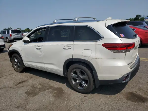 5TDDZRFH6JS825614 2018 TOYOTA HIGHLANDER - Image 2