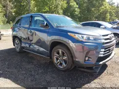 5TDDZRFH6JS828593 2018 TOYOTA HIGHLANDER