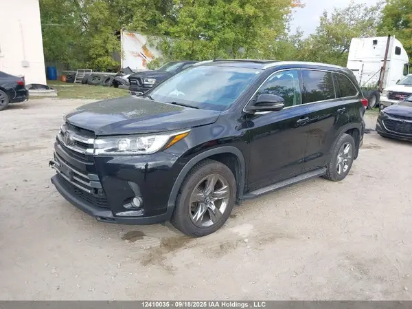 5TDDZRFH6JS849556 2018 TOYOTA HIGHLANDER - Image 2