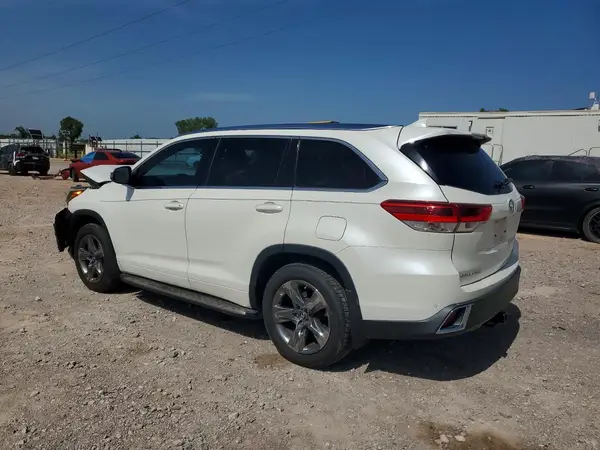 5TDDZRFH6JS861805 2018 TOYOTA HIGHLANDER - Image 2