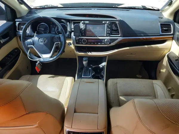 5TDDZRFH6JS861805 2018 TOYOTA HIGHLANDER - Image 8
