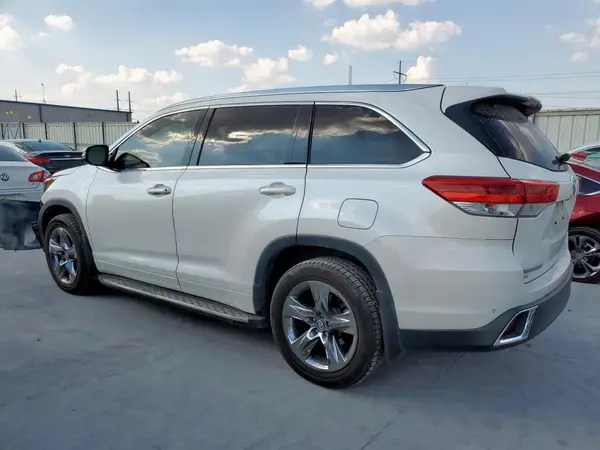 5TDDZRFH6JS867541 2018 TOYOTA HIGHLANDER - Image 2
