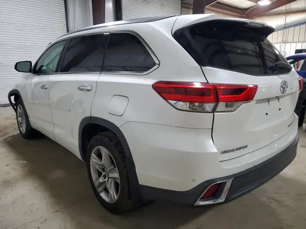5TDDZRFH6JS876580 2018 TOYOTA HIGHLANDER - Image 2