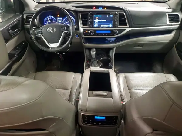 5TDDZRFH6JS880919 2018 TOYOTA HIGHLANDER - Image 8
