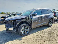 5TDDZRFH6JS890043 2018 TOYOTA HIGHLANDER