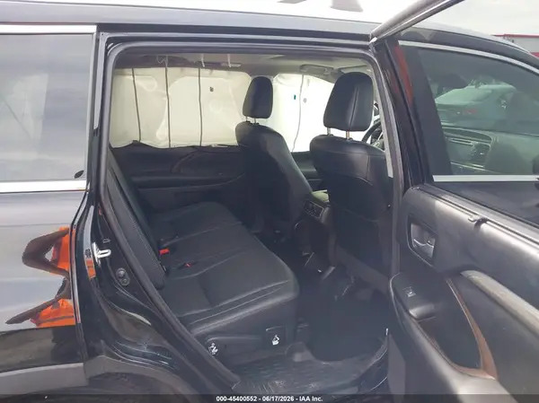 5TDDZRFH6JS893069 2018 TOYOTA HIGHLANDER - Image 8