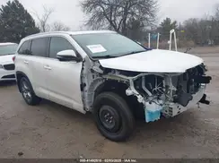 5TDDZRFH6JS899857 2018 TOYOTA HIGHLANDER