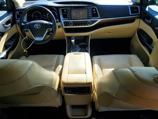 5TDDZRFH6KS705328 2019 TOYOTA HIGHLANDER - Image 8