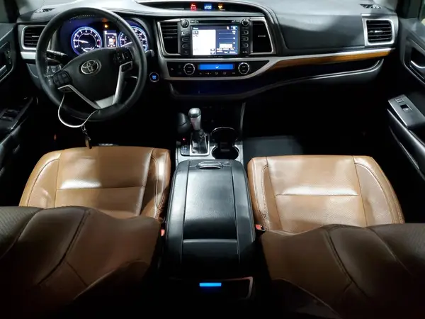 5TDDZRFH6KS706561 2019 TOYOTA HIGHLANDER - Image 8