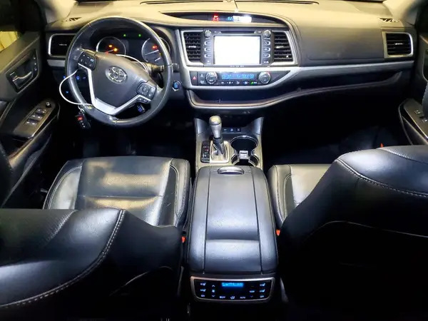 5TDDZRFH6KS715275 2019 TOYOTA HIGHLANDER - Image 8