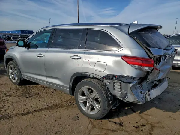 5TDDZRFH6KS716233 2019 TOYOTA HIGHLANDER - Image 2