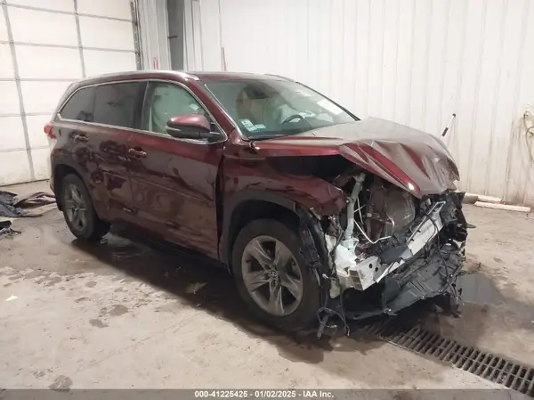 5TDDZRFH6KS734201 2019 TOYOTA HIGHLANDER - Image 1