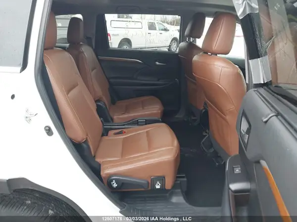 5TDDZRFH6KS741648 2019 TOYOTA HIGHLANDER - Image 8