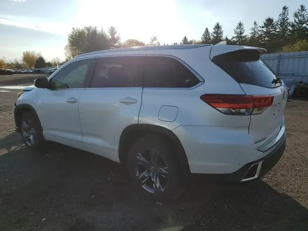 5TDDZRFH6KS920515 2019 TOYOTA HIGHLANDER - Image 2