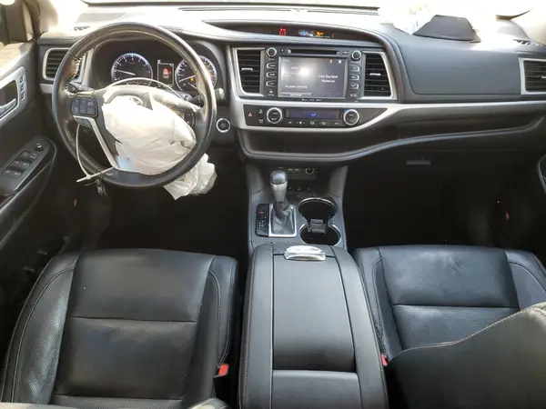 5TDDZRFH6KS920515 2019 TOYOTA HIGHLANDER - Image 8