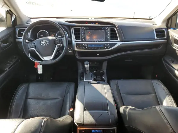 5TDDZRFH6KS939498 2019 TOYOTA HIGHLANDER - Image 8