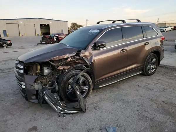 5TDDZRFH6KS943891 2019 TOYOTA HIGHLANDER - Image 1