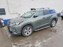 5TDDZRFH6KS945656 2019 TOYOTA HIGHLANDER