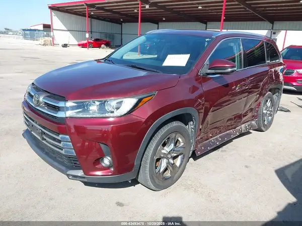 5TDDZRFH6KS946662 2019 TOYOTA HIGHLANDER - Image 2